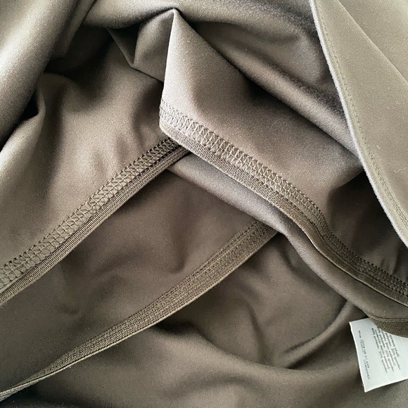 We Wore What Straight Neck Crop In Chocolate Black Top Size XL NEW - Picture 7 of 10